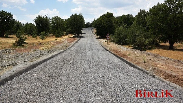 Kale İlçesine Bağlı Uzunhüseyin Mahallesinin Asfalt Sorunu Çözüldü