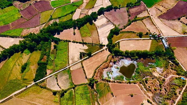 Kalp Şeklindeki Göl, Sosyal Medyada Büyük İlgi Gördü