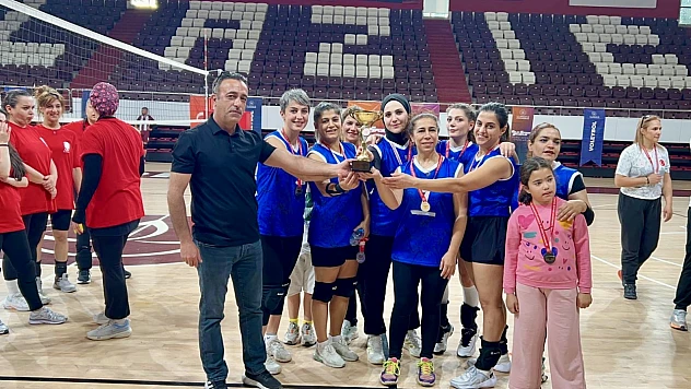 Kamu sporları bölge finallerinde Malatya takımlarından çifte başarı