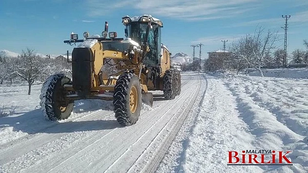 Karla Kapanan 138 Köy Yolu Ulaşıma Açıldı