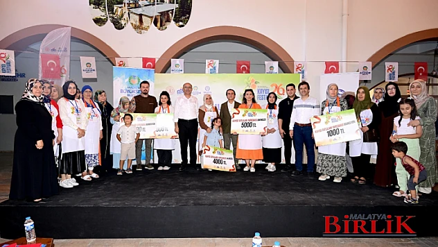 'Kayısı Tatlıları Yarışması'nda Ödüller Sahiplerini Buldu