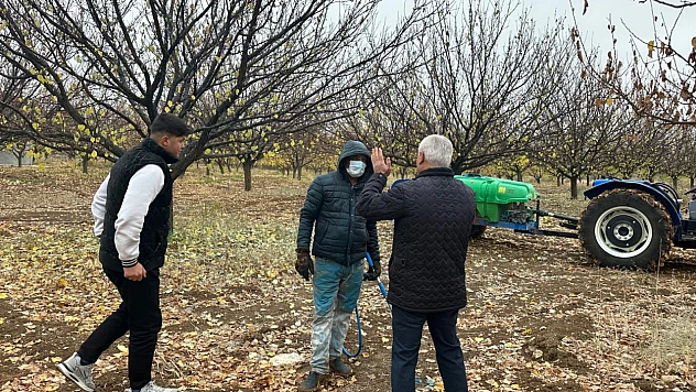 Kayısıda Sonbahar Mücadelesi Üreticilere Anlatıldı