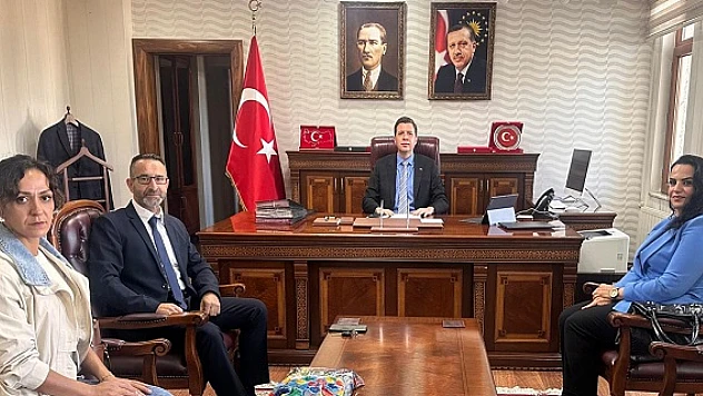 Kerem Altın ve Yönetimi, Kaymakam Yunus Kızılgüneş'i Makamında Ziyaret Etti