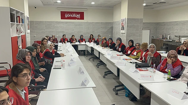 Kızılay'dan Evde Bakımda Gönüllü Seferberliği