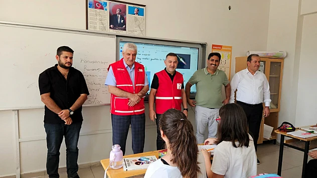 Kızılay'dan Malatya'da Öğrencilere Eğitim Desteği