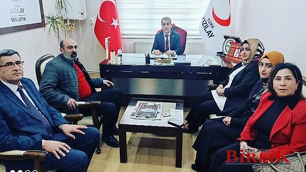 Kızılay'dan Vatanseverler Derneğine Seminer