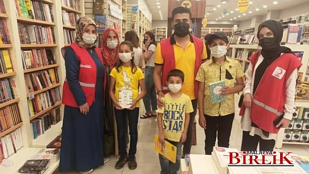 Kızılay Yeşilyurt Şubeden Sürpriz Etkinlik