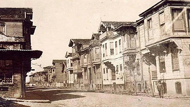 Levent Karadağ Tümülüsleri: Fosiller ve Gizemli Mezarlarla Dolu Bir Alan