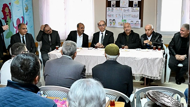 Mahmutlu'da Taş Duvar ve Kilit Taşı Çalışmaları Aralıksız Devam Ediyor