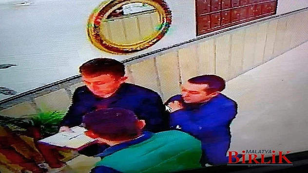 Makbuzları Olsa Dahi Şehit İstismarcılarına İtibar Etmeyiniz!