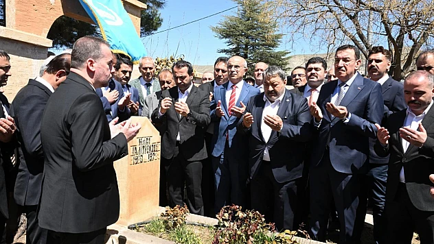 Malatya Belediye Başkanı Şehit Hamit Fendoğlu (HAMİDO ) İçin Anma Töreni Yapıldı