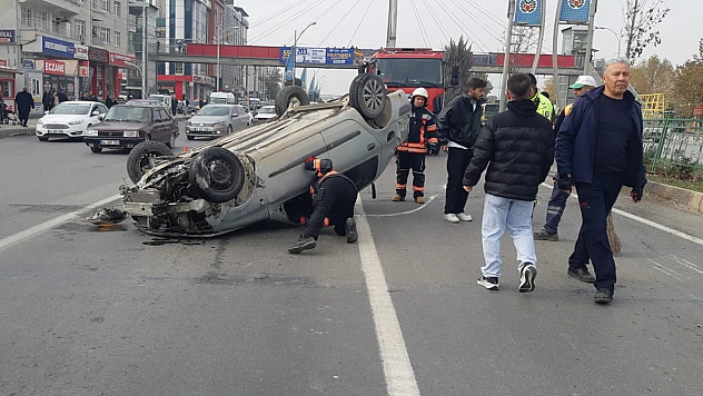 Malatya'da 2 araç çarpıştı: 3 yaralı