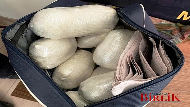 Malatya'da 3 Kilo 604 Gr. Gelen Toz Esrar Ele Geçirildi