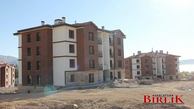 Malatya'da Ağır Hasarlı 1205 Bina Yıkıldı