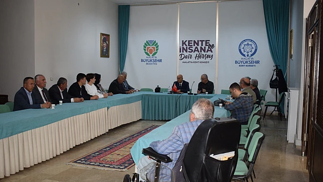 Malatya'da Alevilik Söyleşisi: Önyargıların Kırılması ve Bilinçli Sosyal Politikalar Öne Çıktı