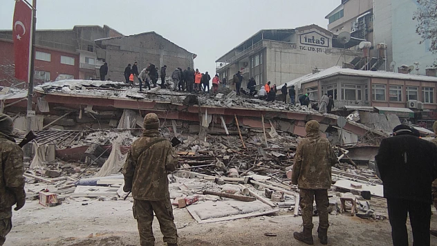 Malatya'da Deprem Yıkımı Davası: 13 Yıl 9 Ay Hapis ve Tutuklama Kararı