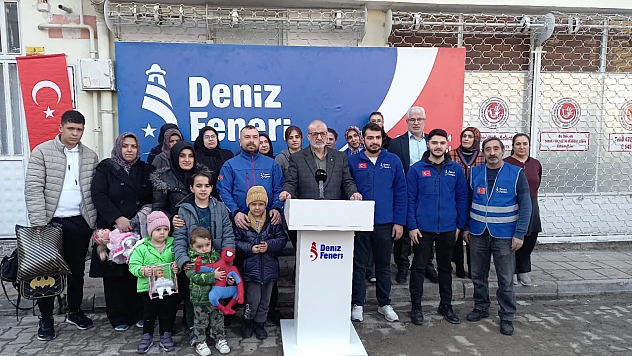 Malatya'da Depremzedeler İçin Geçici Giyim Mağazası Açıldı