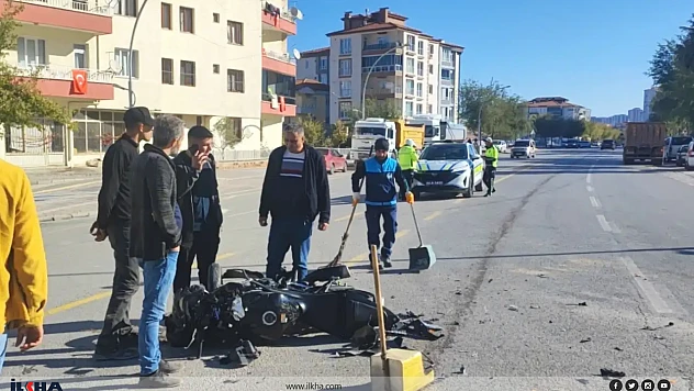 Malatya'da hafriyat kamyonu ile motosiklet çarpıştı