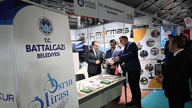 Malatya'da İpekyolu Kariyer Fuarı'nda Battalgazi Belediyesi Standına Yoğun İlgi