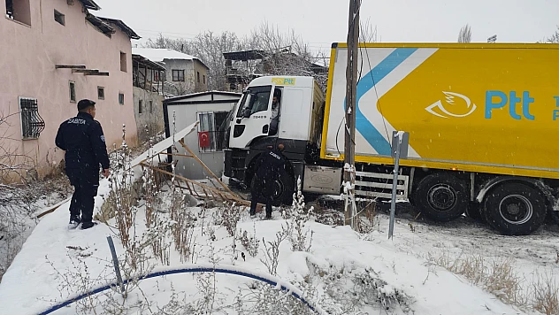 Malatya'da Kar Yağışı Trafiği Olumsuz Etkiledi