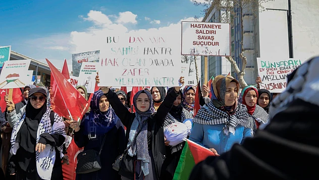 Malatya'da Onbinlerce İnsan Gazze İçin Yürüdü
