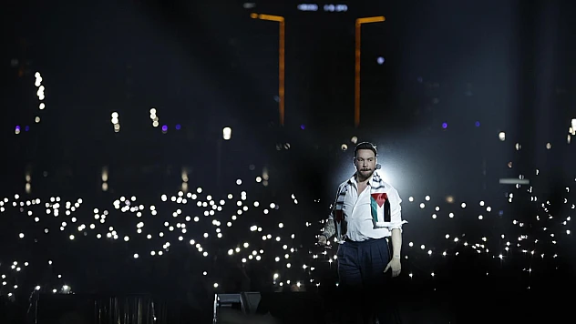 Malatya Kültür Yolu Festivali'nde Unutulmaz Gece: Sinan Akçıl'dan Hem Müzik Hem Mesaj