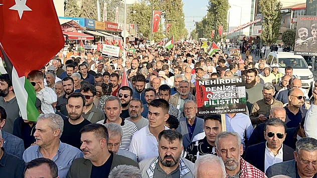 Malatya Sokaklarında Filistin İçin Binlerce Kişi Yürüdü