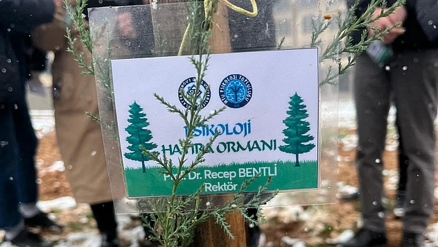 Malatya Turgut Özal Üniversitesi'nde Fidan Dikme Etkinliği Gerçekleşti