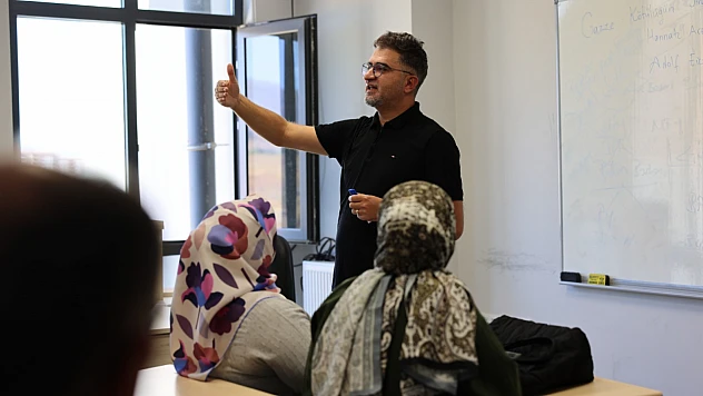 Malatya Turgut Özal Üniversitesinde İlk Dersin Konusu Gazze Oldu