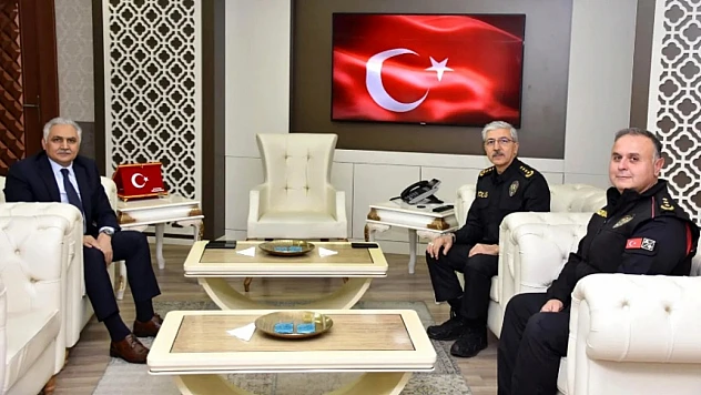 Malatyalıların Unutamadığı Efsane Müdür Dr. Ömer Urhal Malatya'da