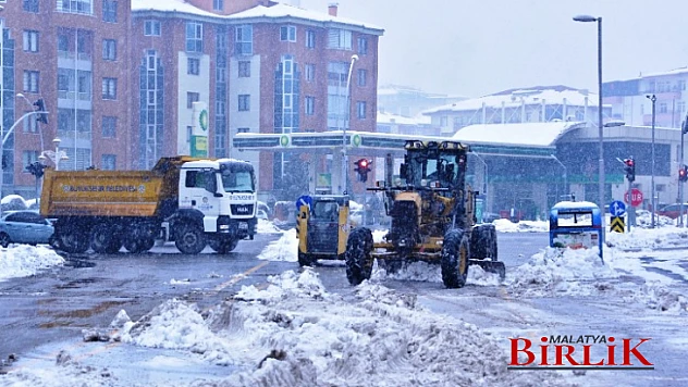 MASKİ Ekiplerinden Kar Temizliğine Tam Destek
