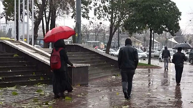 Meteoroloji Alarm Verdi: İstanbul'un Kuzeyi ve Karadeniz Kıyıları Dikkat!