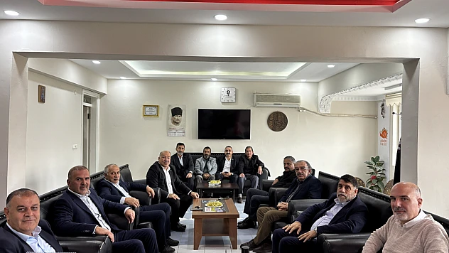 MHP Malatya İl Başkanı Gökhan Gök, Arapgir Belediyesi'ni Ziyaret Etti