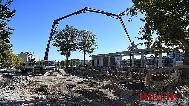 Millet Bahçesi 15 Kasım'a Kadar Tamamlanarak Hizmete Girecek