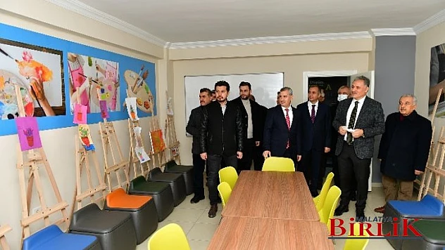 Milletvekili Çakır, Yeşilyurt Mesleki Eğitim Ve Yaşam Merkezini İnceledi