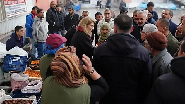 Milletvekili Ölmeztoprak' Kayısı Üreticimizin ve Esnafımızın Yanındayız'