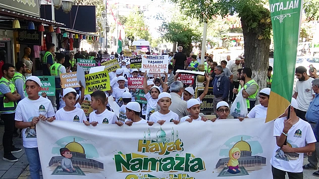 Namazın Toplumsal Birleştirici Gücüne Vurgu Yapıldı