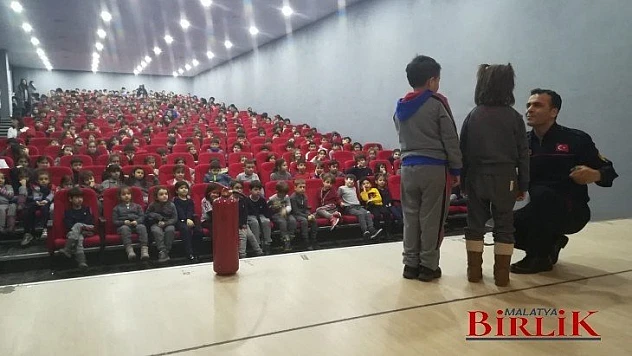 Öğrencilere Yangın Anında Yapılması Gerekenler Anlatıldı