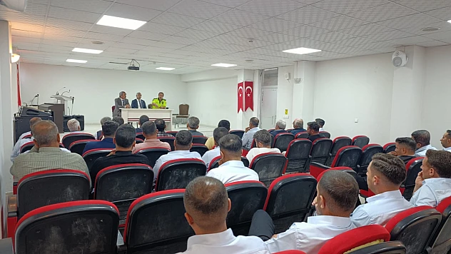 Okul Servisi Sürücülerine Bilgilendirme Toplantısı Düzenlendi