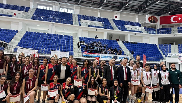 Okul Sporları Voleybol Genç Kızlar İl Birinciliği Tamamlandı