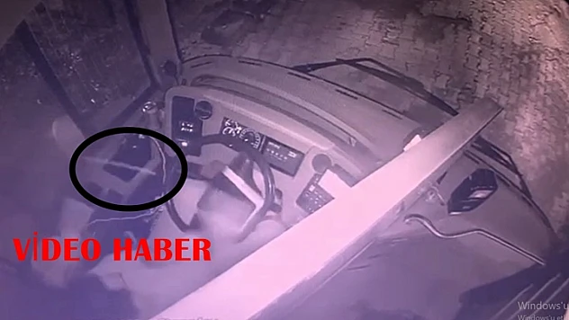 Otobüs Şoförü Kıl Payı Kurtuldu! Mermiler Kaptan Kabinine İsabet Etti