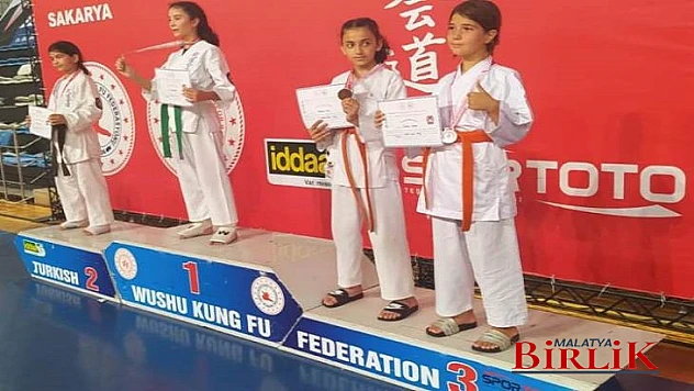 Özçınar, Başarıdan Başarıya Koşuyor