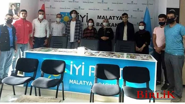 Özge Arı, Birlik ve Beraberlik Mesajları Verdi