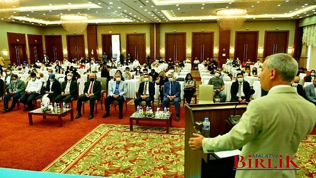 Pandemi Sonrası Gençlik Formu'na 90 Öğrenci Katılıyor