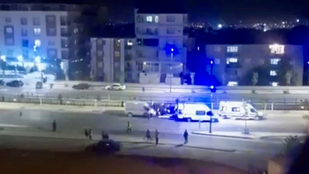 Paşaköşkü'nde Zincirleme Kaza: 2 Yaralı