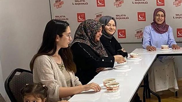Saadet Partisi Malatya Kadın Kollarından Aşure Programı