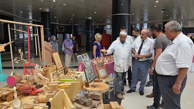 Sanatın İzinde Sanat Merkezi'nde