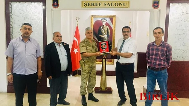 Şehit Aileleri ve Gazilerden Jandarmaya Ziyaret