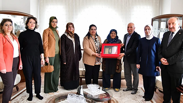 Selda Yavuz, Şehit Ailelerini Ziyaret Etti