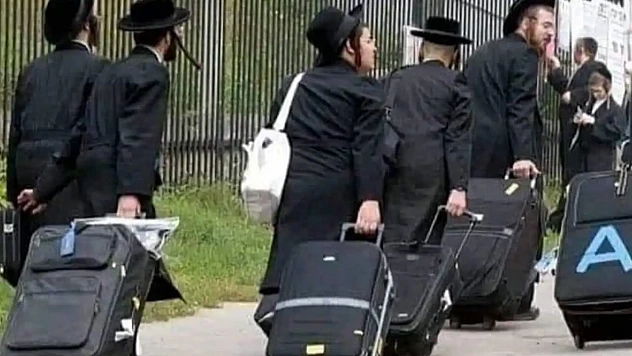 Siyonist İsraillerden, Kaçan Kaçana..